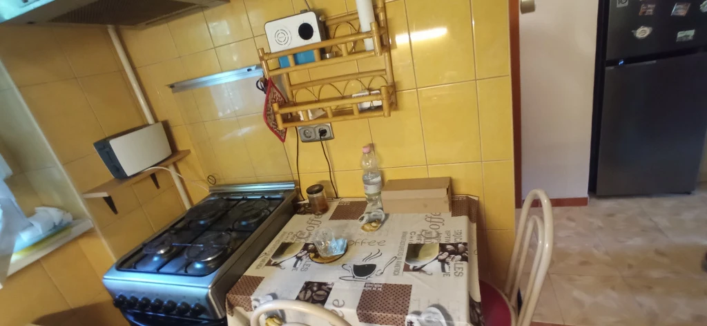 XI. Kerület, Savolya parkhoz közel, 34 m²-es, társasházi lakás
