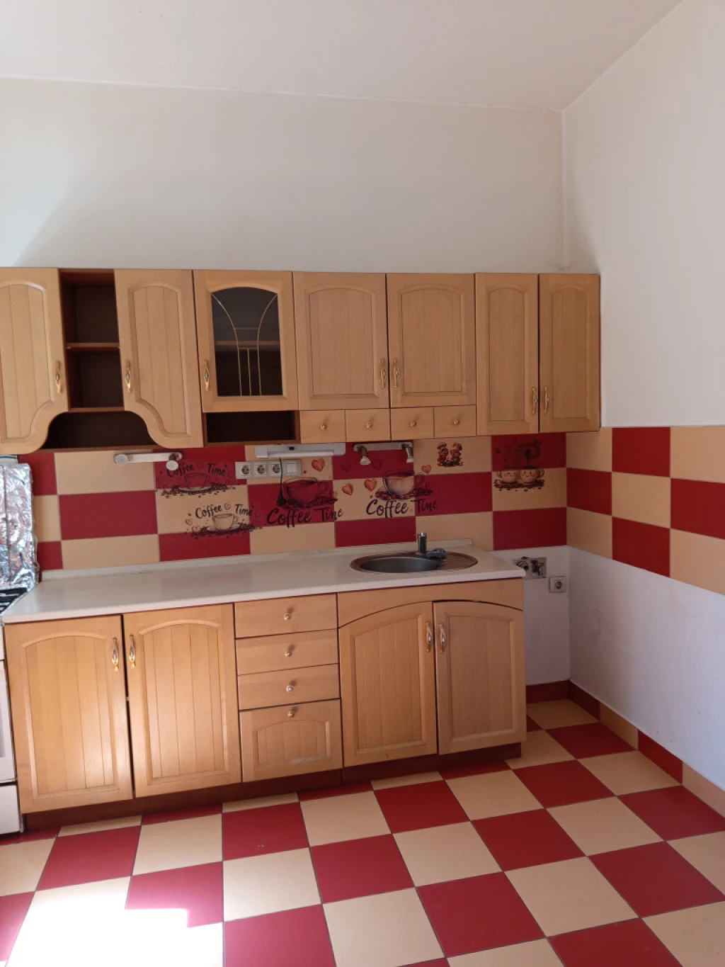 XIX. Kerület, Kós Károly tér, 55 m²-es, társasházi lakás, 2 szobás