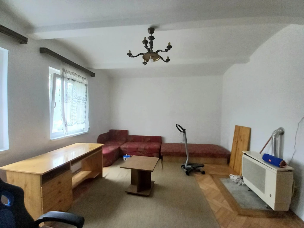 XIII. Kerület, Gyermek tér, 39 m²-es, társasházi lakás, 1 szobás