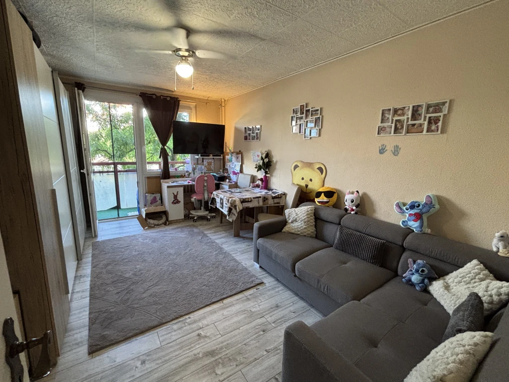 XIX. Kerület, Eötvös utca, 53 m²-es, társasházi lakás, 2 szobás