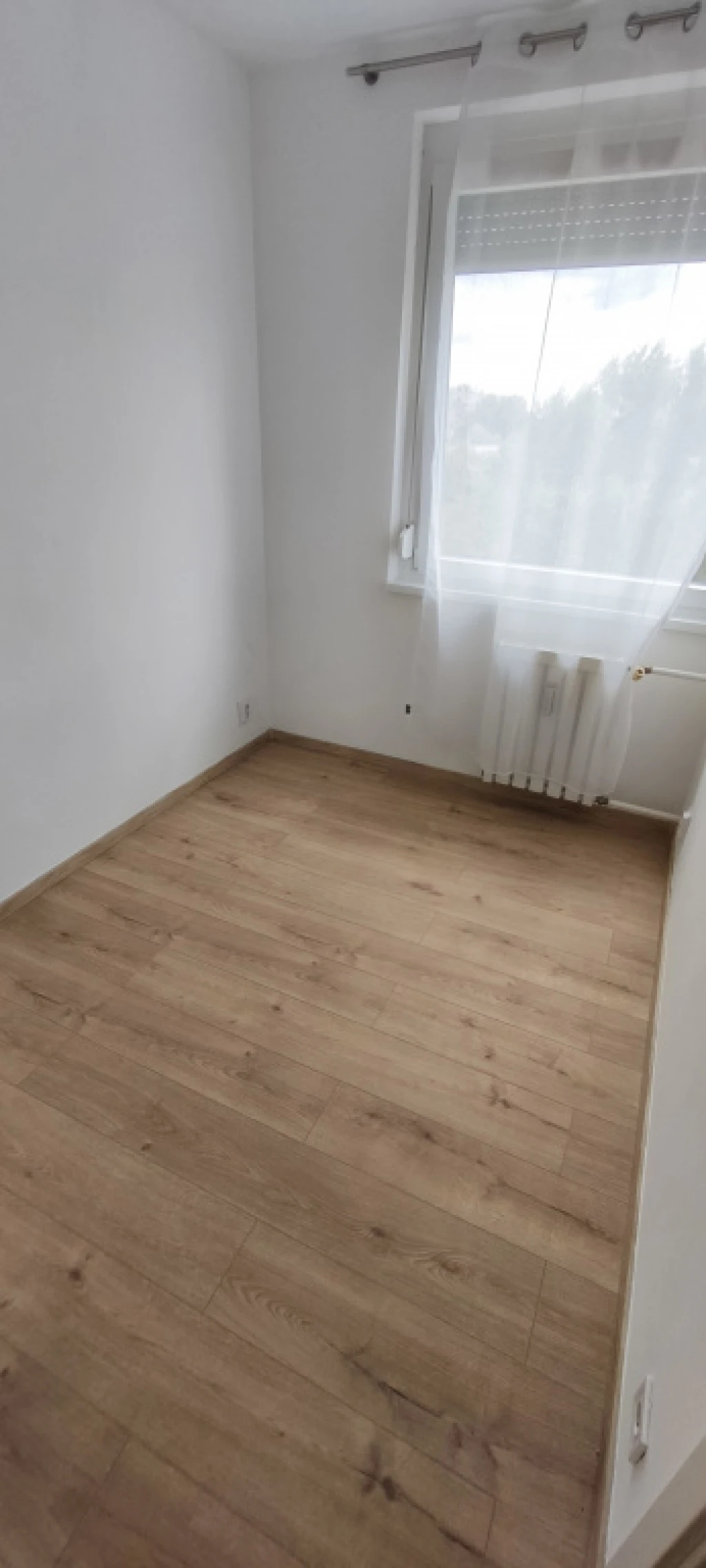 Dunakeszi, Barátság útja, 35 m²-es, társasházi lakás, 1+1 szobás