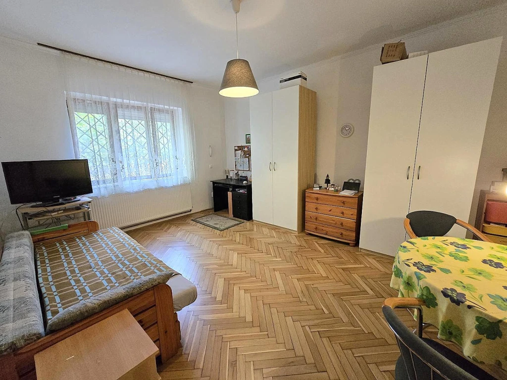 IV. Kerület, Pöltenberg Ernő utca, 37 m²-es, társasházi lakás