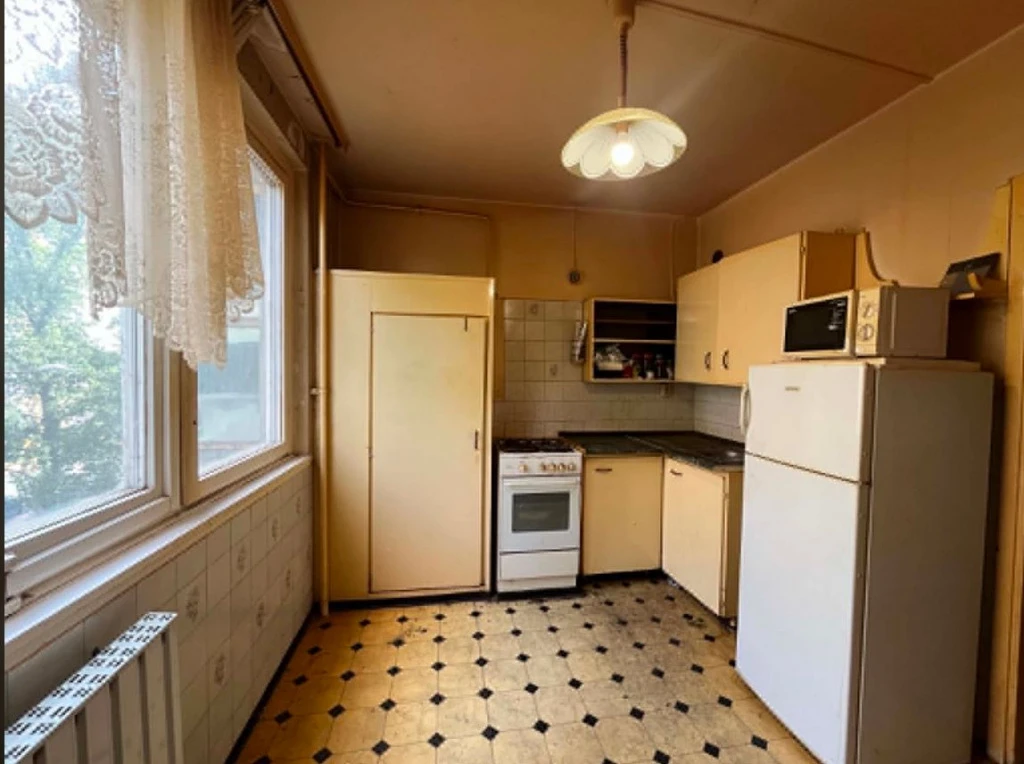 XIX. Kerület, Kisfaludy utca, 59 m²-es, társasházi lakás, 1+2 szobás