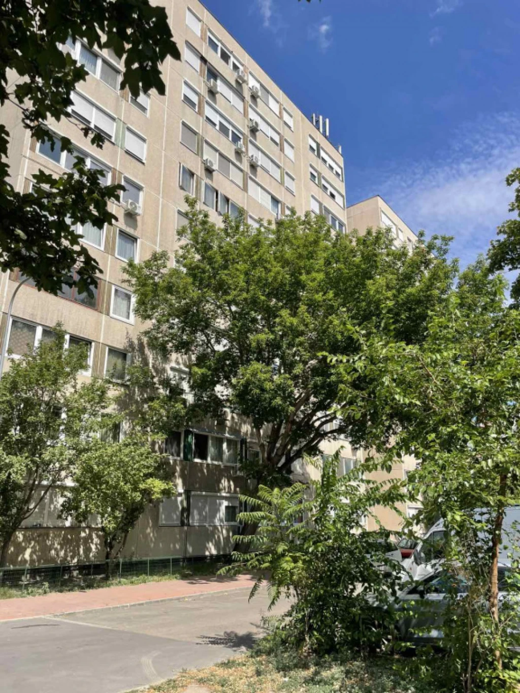 IV. Kerület, Újpest központ környékén azonnal költözhető !, 46 m²-es, társasházi lakás