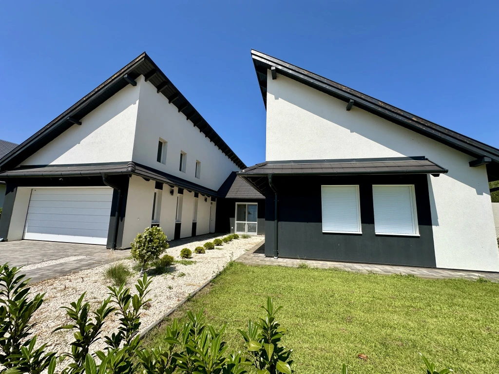 Dunaharaszti, ÁLOMOTTHON EXKLUZÍV, ZÁRT LAKÓPARKBAN, 160 m²-es, családi ház