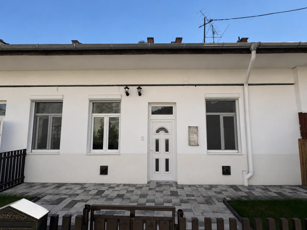 IV. Kerület, Tinódi utca, 39 m²-es, társasházi lakás, 2 szobás
