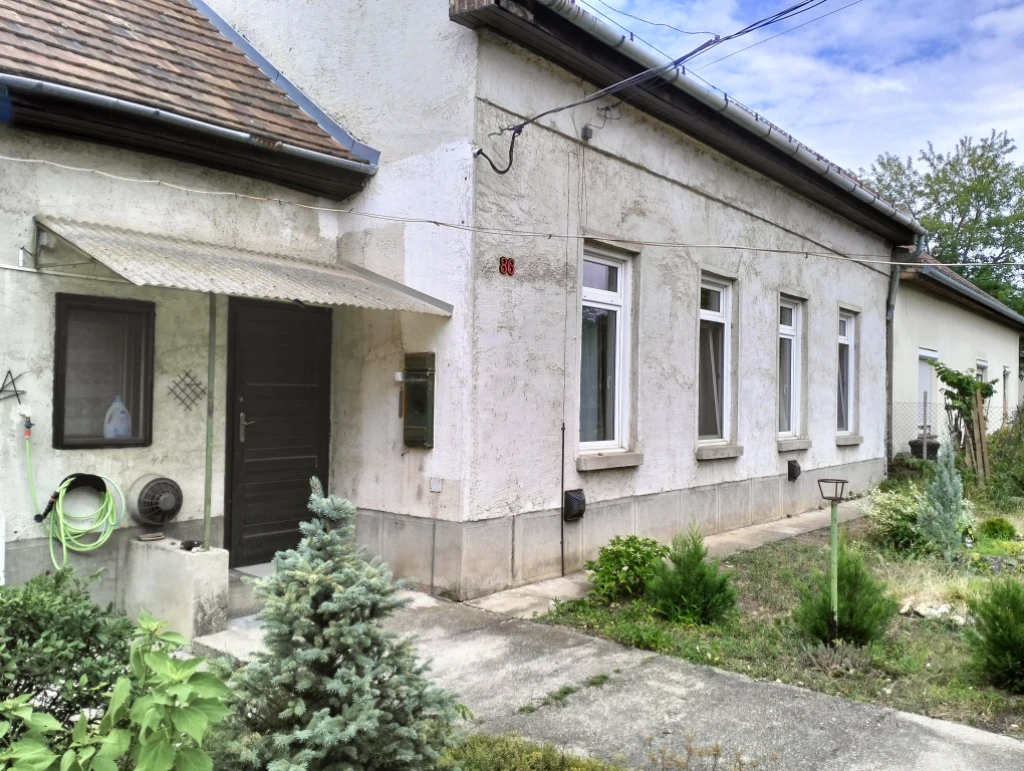 XVIII. Kerület, Szemere telep, 102 m²-es, családi ház, 3 szobás
