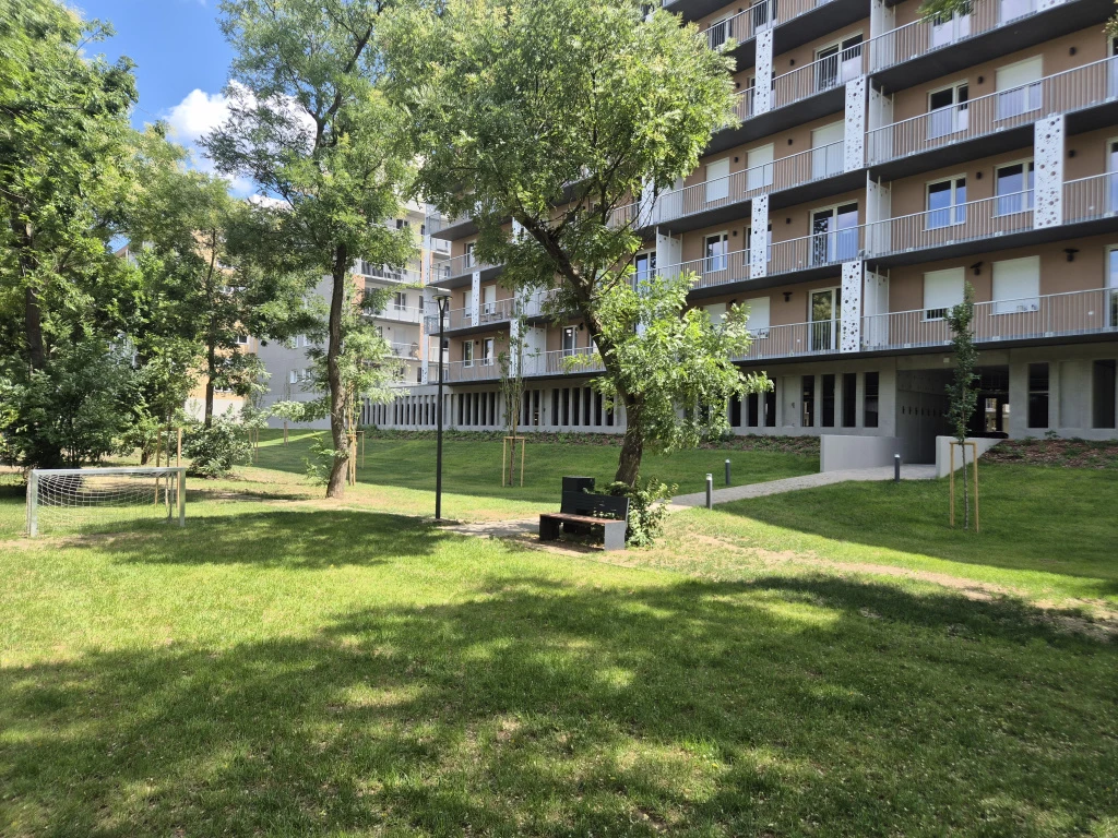 X. Kerület, Örs vezér tere közelében, 43 m²-es, társasházi lakás