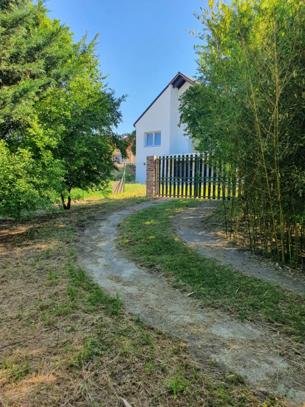 c3-1-name c2-50-name, Balatonfüred, Csendes utca