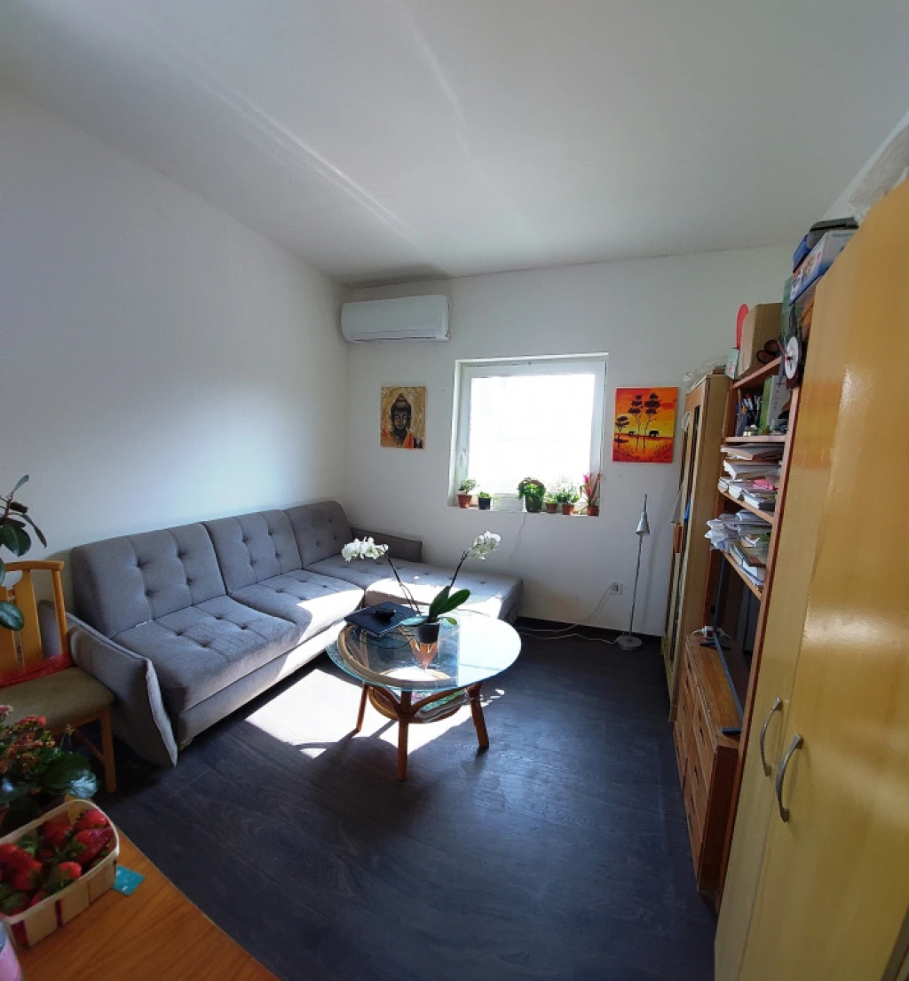 Siófok, KILITI, 90 m²-es, családi ház, 4 szobás, részben felújított állapotú