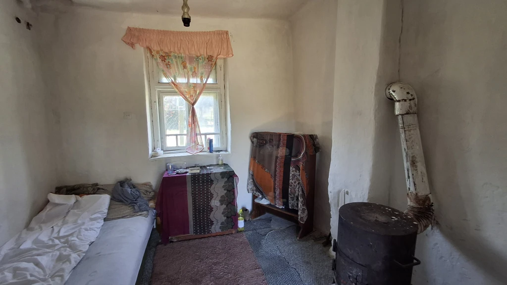 Vése, Kis utca, 50 m²-es, családi ház, 1 szobás, felújítandó állapotú