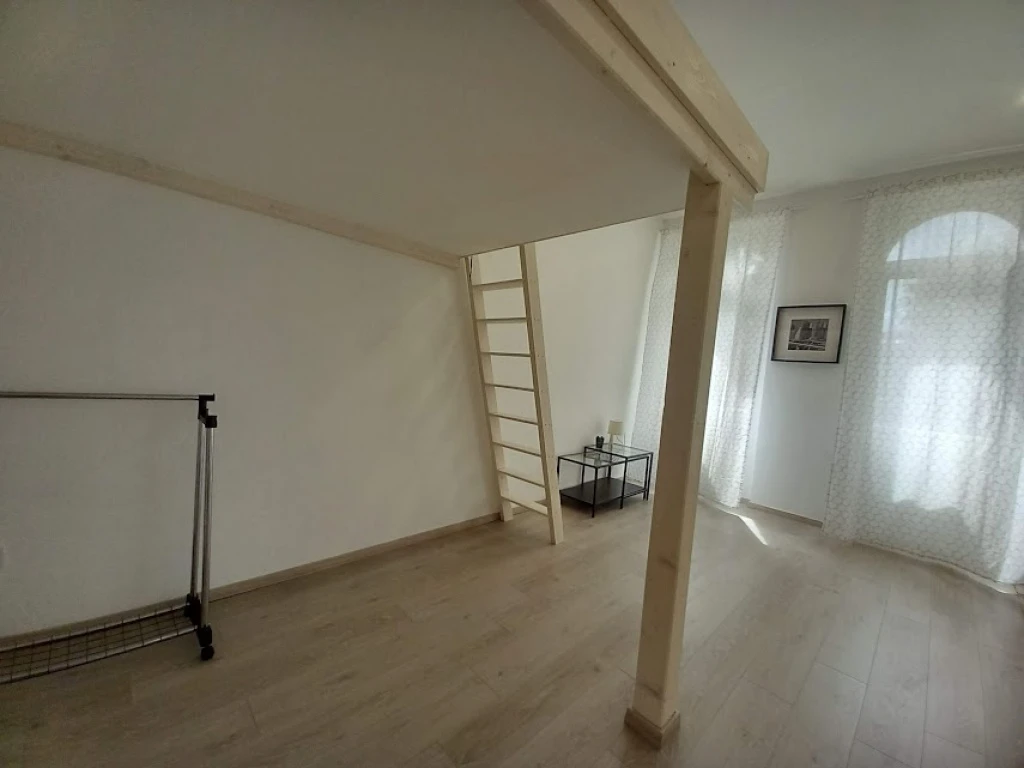 XIII. Kerület, Diós utca, 36 m²-es, társasházi lakás, 1 szobás
