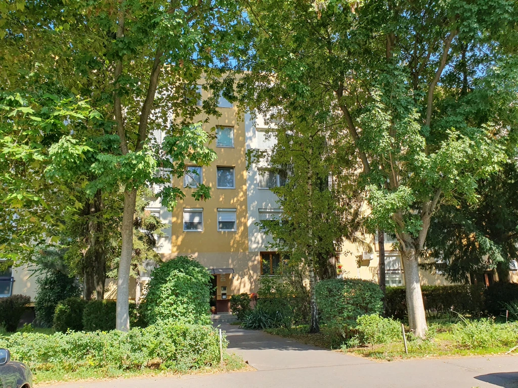 c3-1-name c2-21-name, Budapest X. kerület, Óhegy park közeli utca