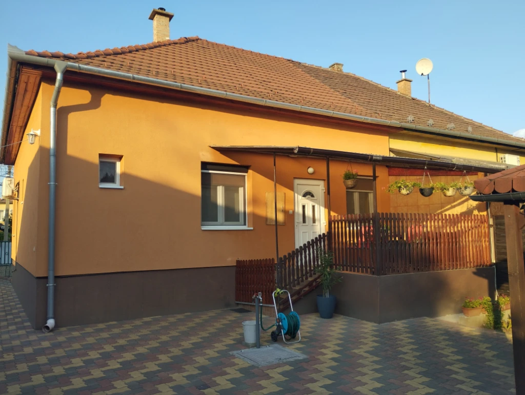 XVIII. Kerület, Kossuth Ferenc-telep utca, 65 m²-es, ikerház