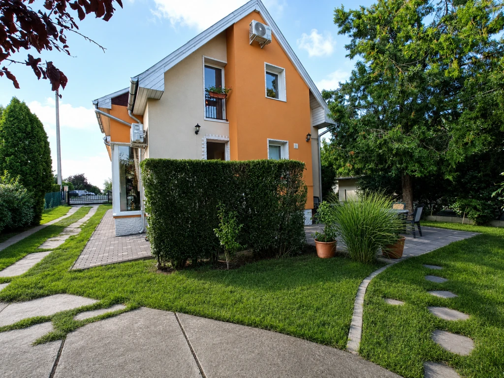 XVII. Kerület, Hidasnémeti utca, 155 m²-es, 2 generációs, családi ház