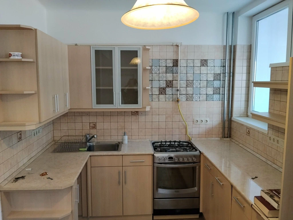 VIII. Kerület, Üllői út, 61 m²-es, társasházi lakás, 2+1 szobás