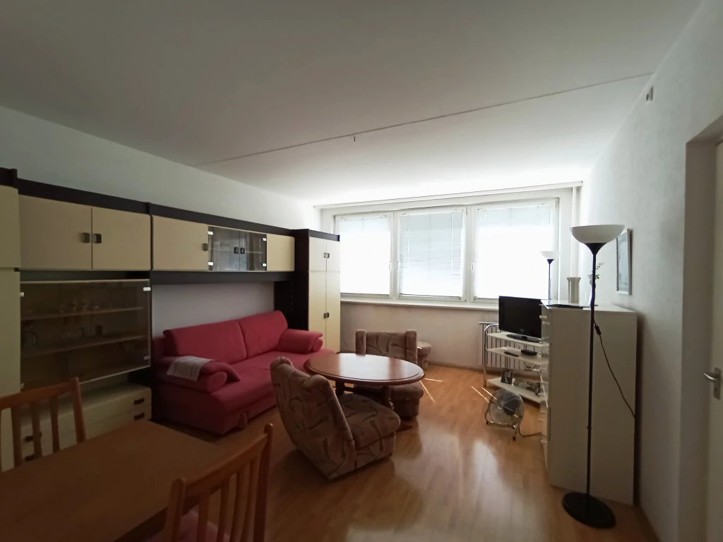 XIV. Kerület, Ond vezér útja, 49 m²-es, társasházi lakás, 1+1 szobás