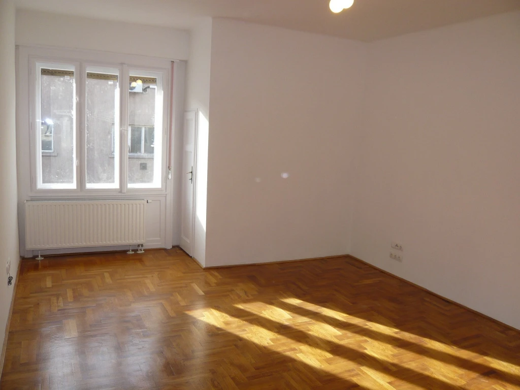 XI. Kerület, Vásárhelyi Pál utca, 55 m²-es, társasházi lakás, 2 szobás