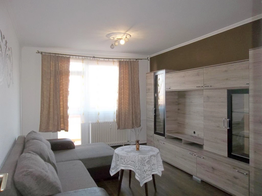 Nyíregyháza, Fazekas János tér, 55 m²-es, társasházi lakás, 2 szobás