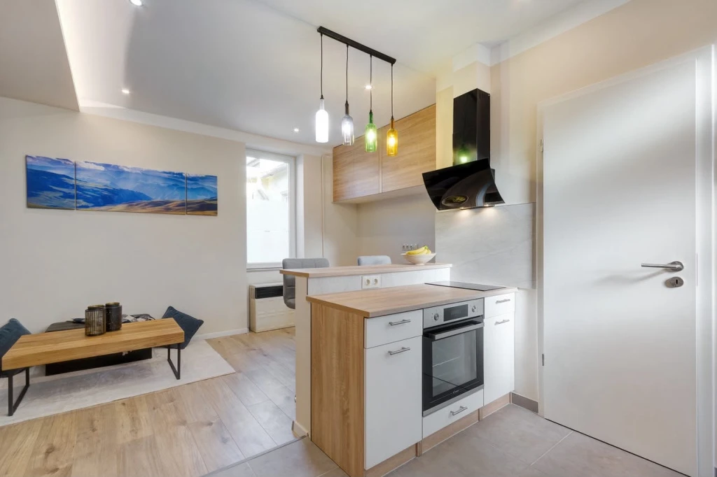 XIII. Kerület, Pozsonyi út, 21 m²-es, társasházi lakás, 1 szobás