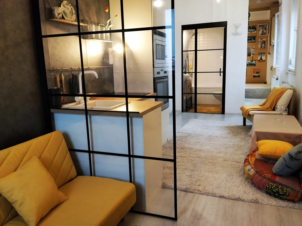 IX. Kerület, Tompa utca, 25 m²-es, társasházi lakás, 1+1 szobás