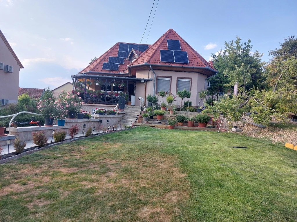 XVII. Kerület, Sáránd u közeli utca, 141 m²-es, családi ház