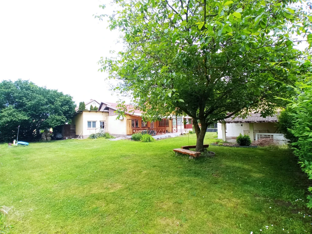 Bénye, KOSSUTH LAJOS UTCA utca, 100 m²-es, családi ház, 3+1 szobás