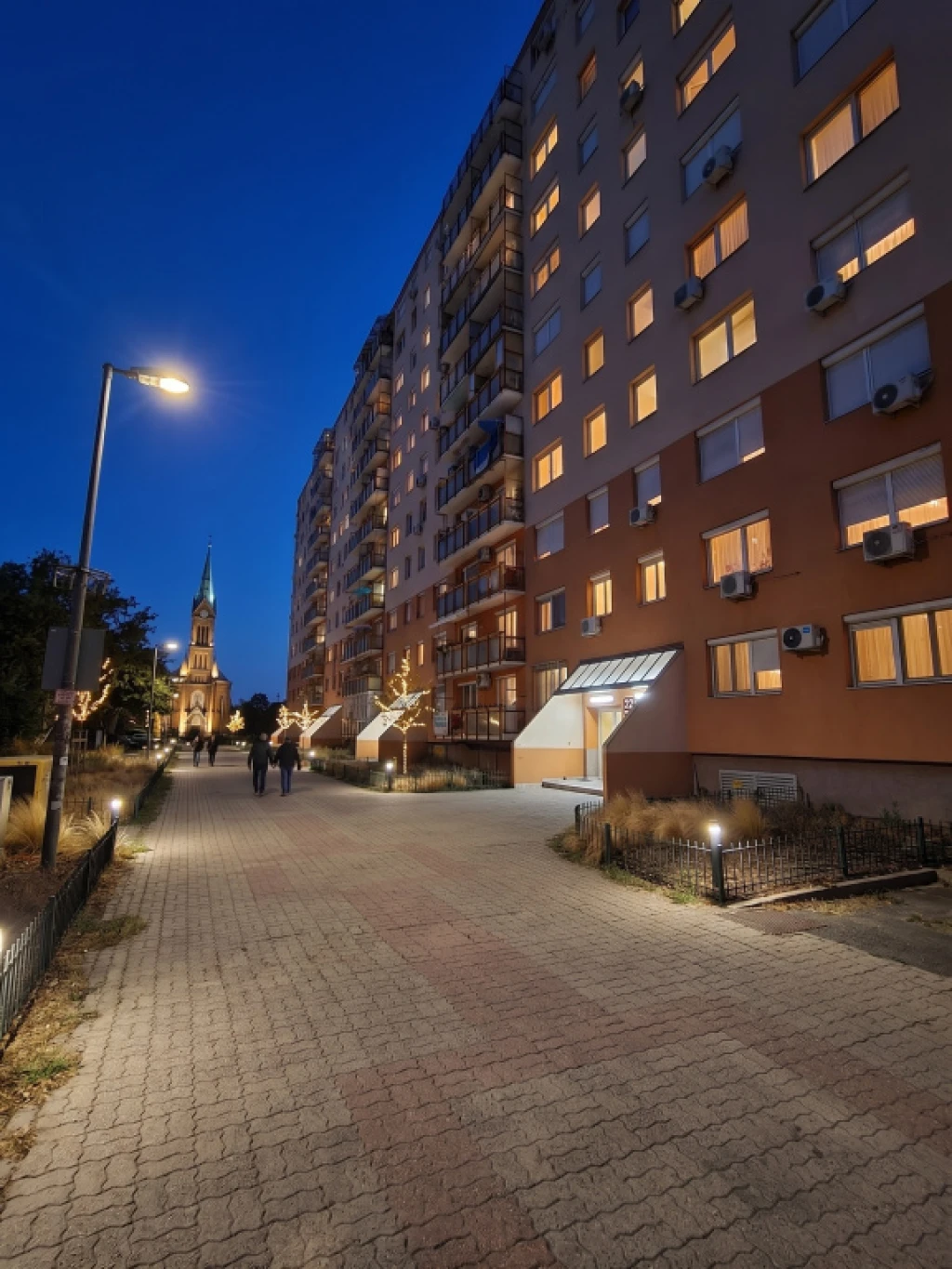XIX. Kerület, Fő utca, 73 m²-es, társasházi lakás, 3+1 szobás