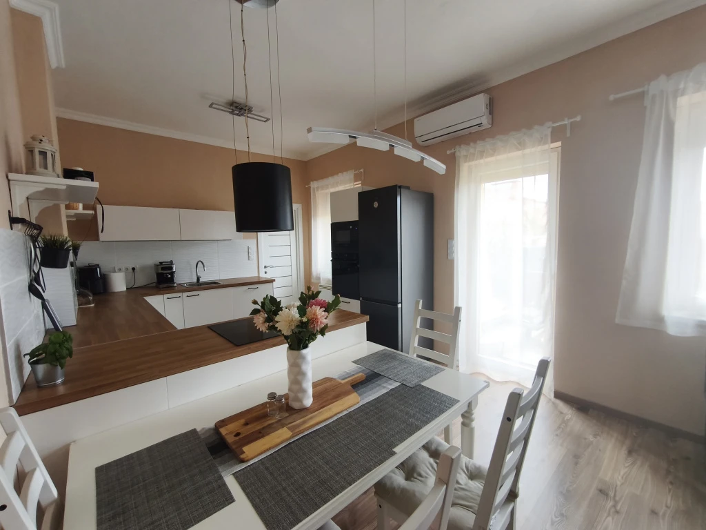 c3-1-name c2-19-name, Budapest X. kerület, Szlávy utca