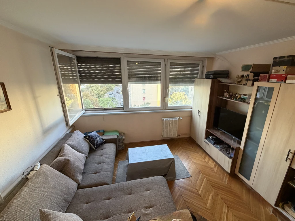 XXI. Kerület, Kossuth Lajos utca, 46 m²-es, társasházi lakás, 2 szobás