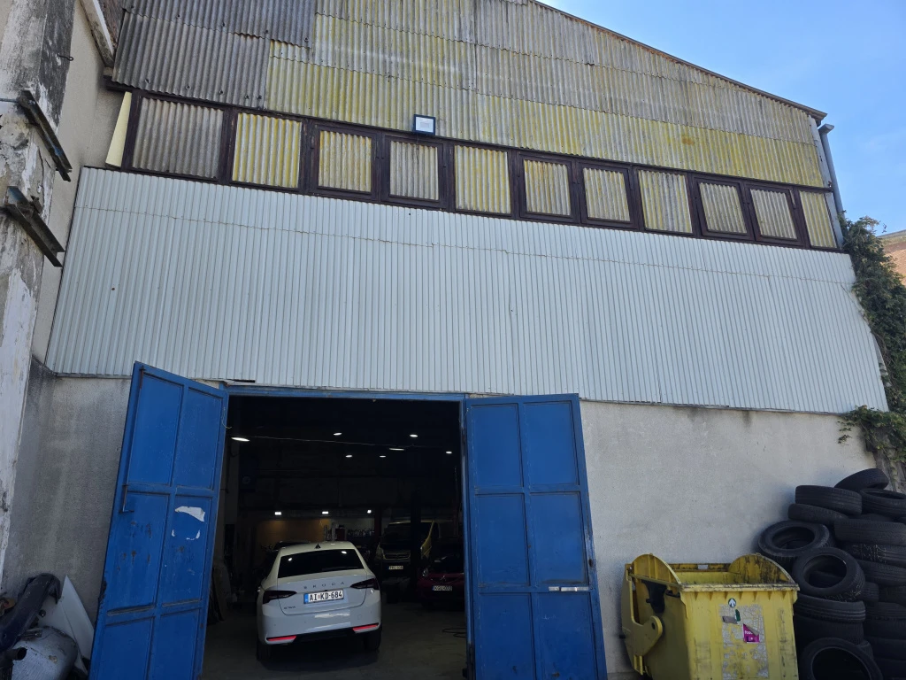 XVII. Kerület, Cinkotai út utca, 220 m²-es, egyéb üzlethelyiség