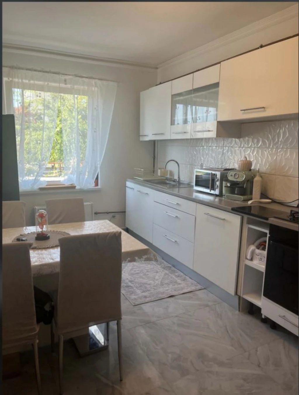 XX. Kerület, Sétáló utca közeli utca, 52 m²-es, társasházi lakás