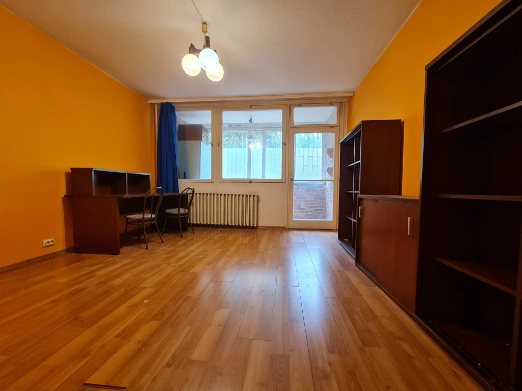 XIX. Kerület, Dobó Katica utca, 37 m²-es, társasházi lakás, 1 szobás