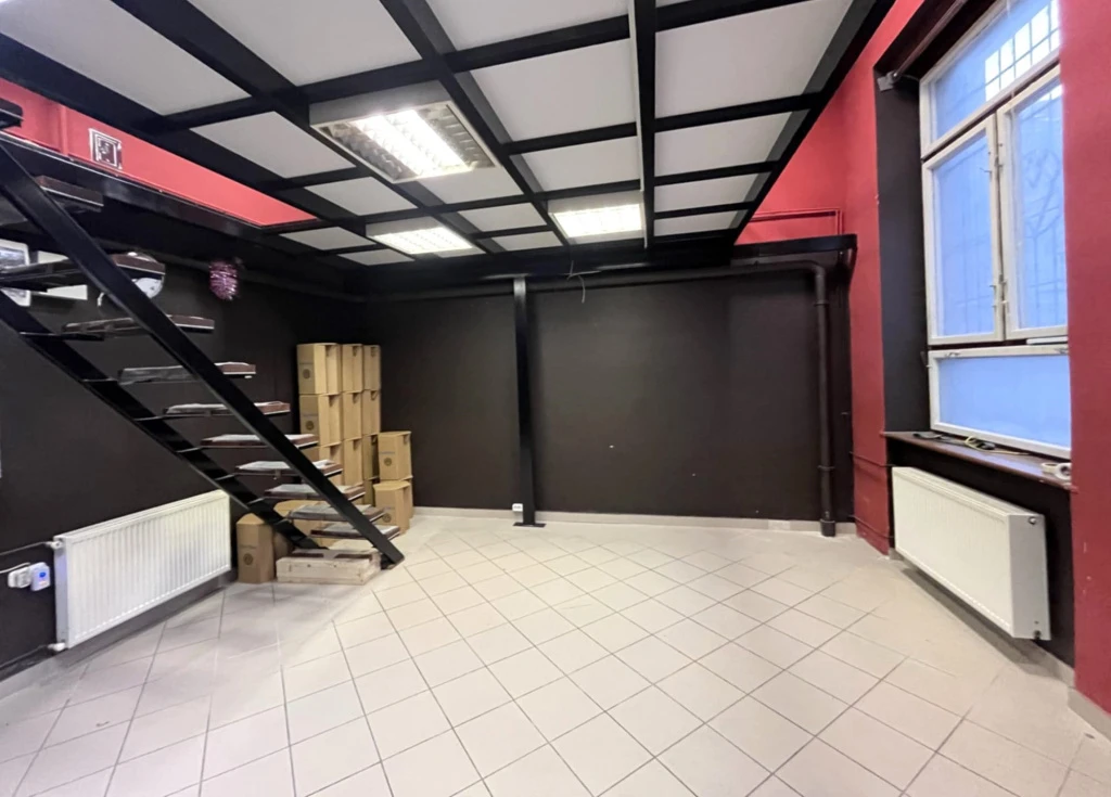 VII. Kerület, Nefelejcs utca, 47 m²-es, társasházi lakás, 1 szobás