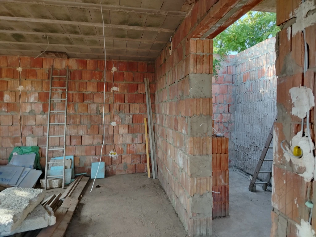 Érd, Aradi és Kassai utca közötti utca, 103 m²-es, 2 generációs, családi ház