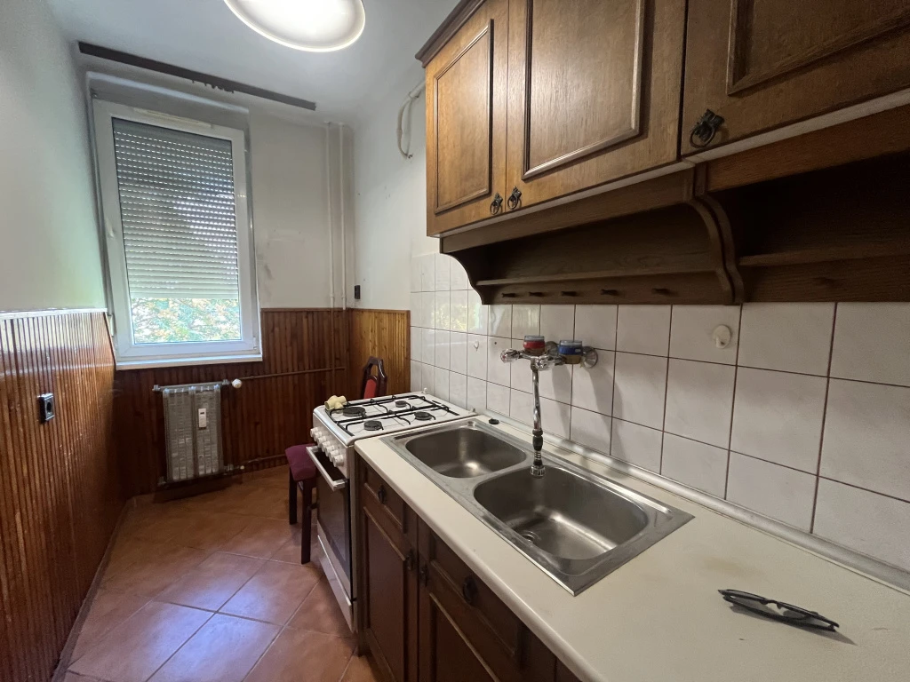 XVIII. Kerület, Lakatos lakótelep, 43 m²-es, társasházi lakás