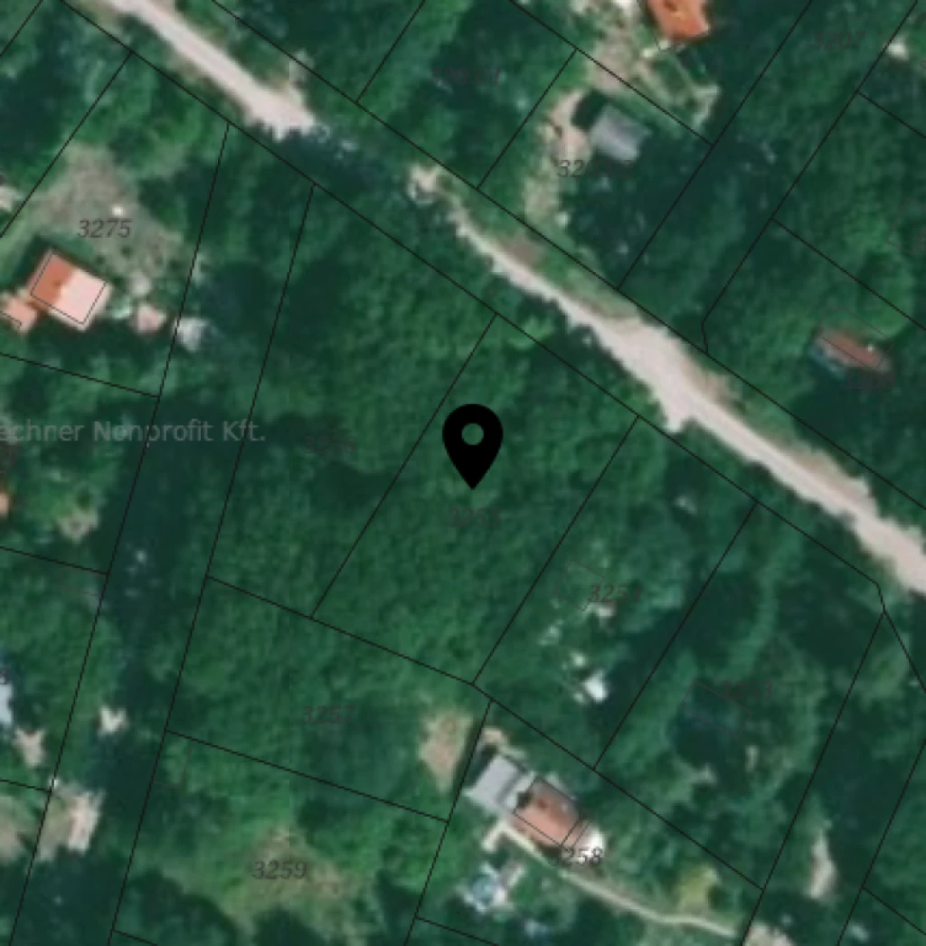 Kismaros, Héja utca, 979 m²-es, telek