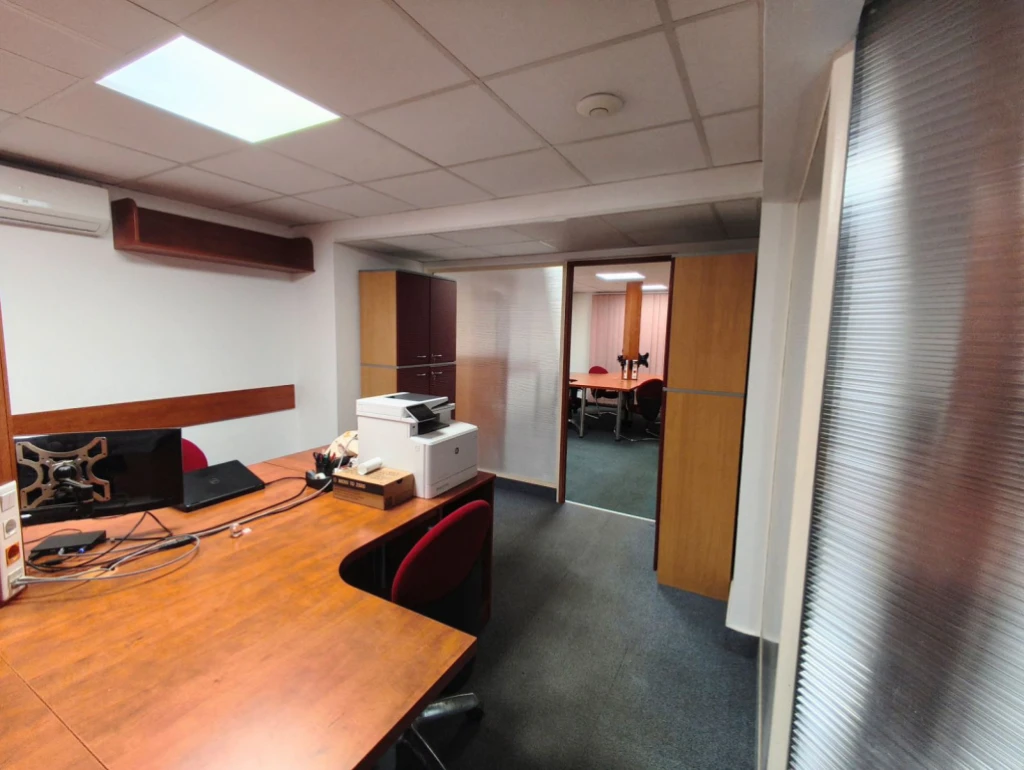 III. Kerület, Gyógyszertár utca, 61 m²-es, társasházi lakás, 3 szobás