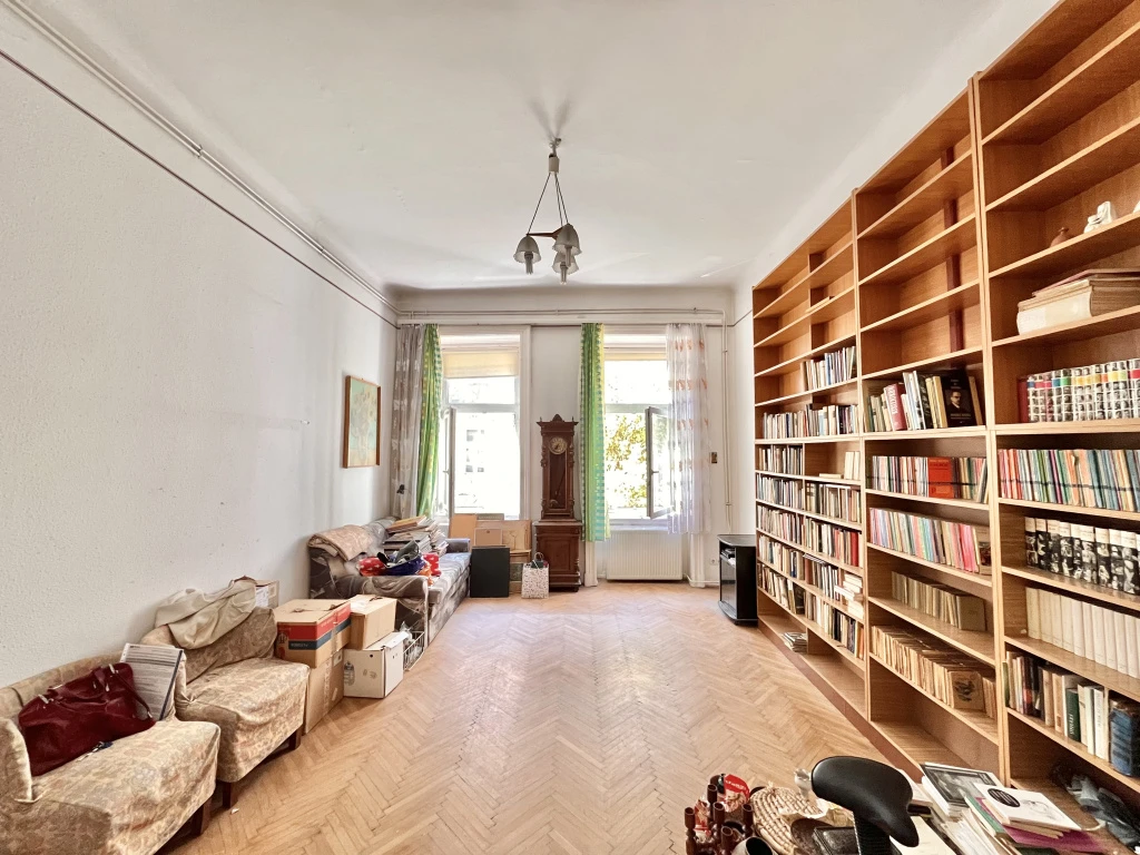 XII. Kerület, Városmajor park mellett, 54 m²-es, társasházi lakás