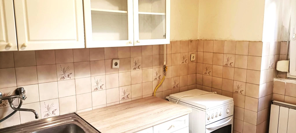 IX. Kerület, Liliom utca, 51 m²-es, társasházi lakás, 2 szobás