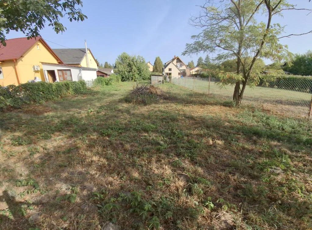 Balatonfenyves, Könnyen megközelíthető utca, 552 m²-es, telek