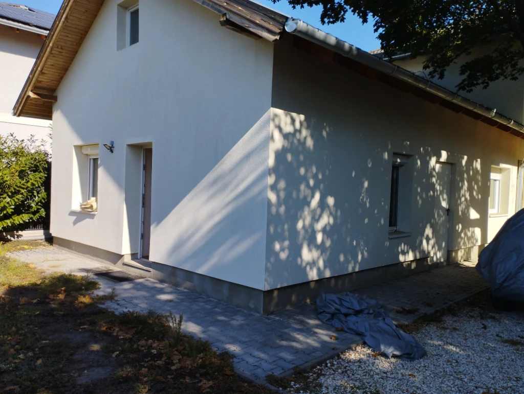Halásztelek, Bethlen Gábor utca, 55 m²-es, társasházi lakás, 2 szobás