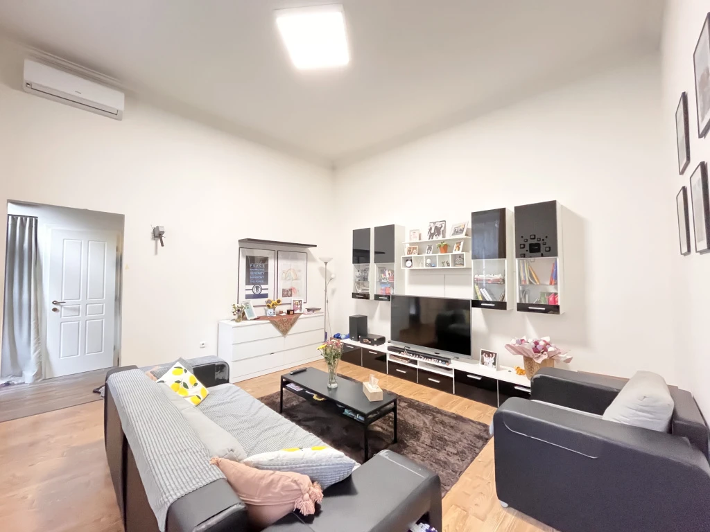 VII. Kerület, Garay utca, 47 m²-es, társasházi lakás, 2 szobás