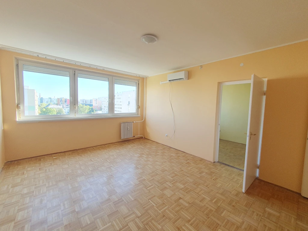 XIV. Kerület, Füredi utcai lakótelep, 49 m²-es, társasházi lakás