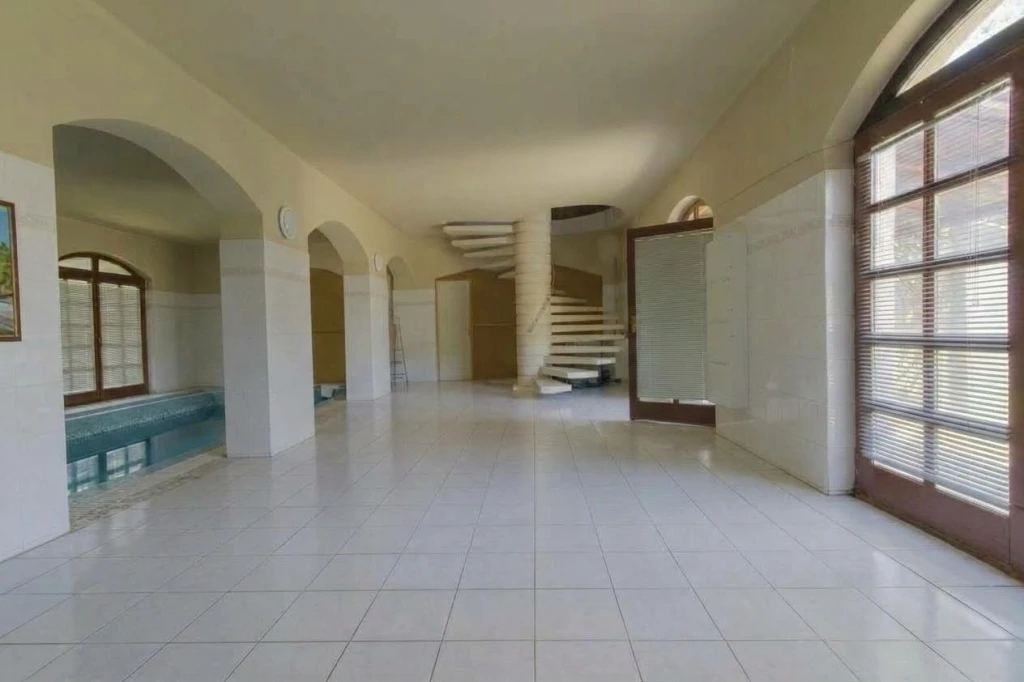 Sülysáp, Lövölde utca, 265 m²-es, családi ház, 3+2 szobás, jó állapotú