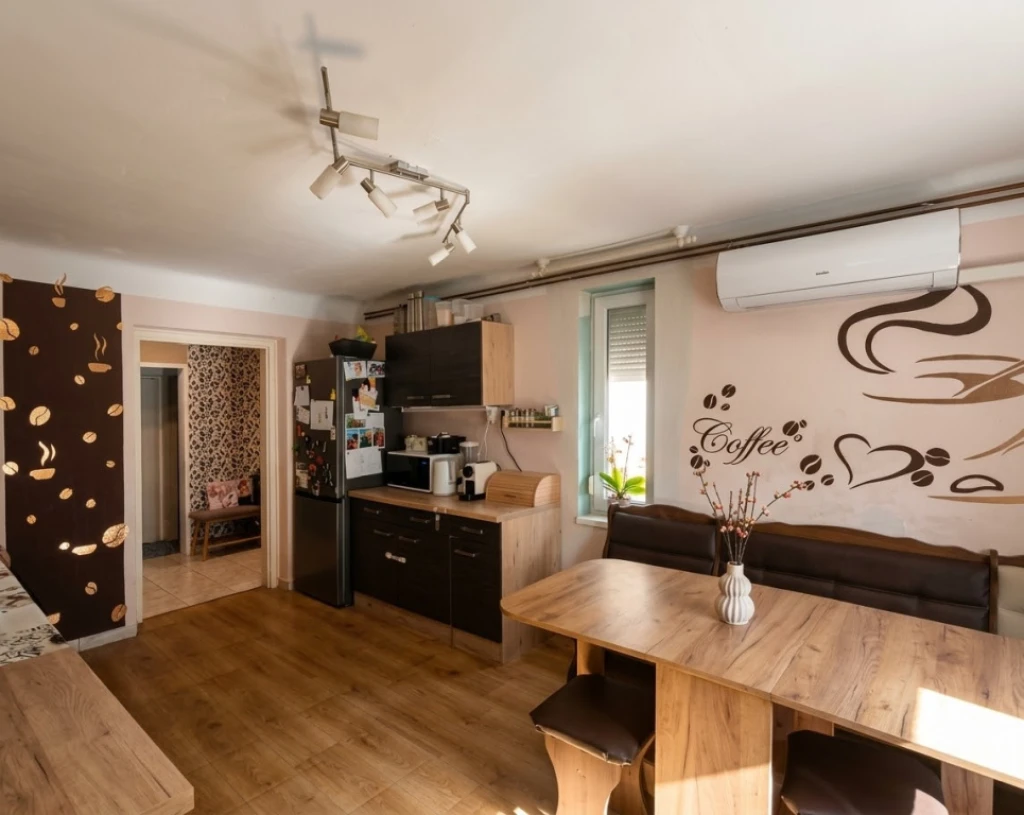 Sülysáp, Árpád utca környéke, 88 m²-es, családi ház, 3 szobás