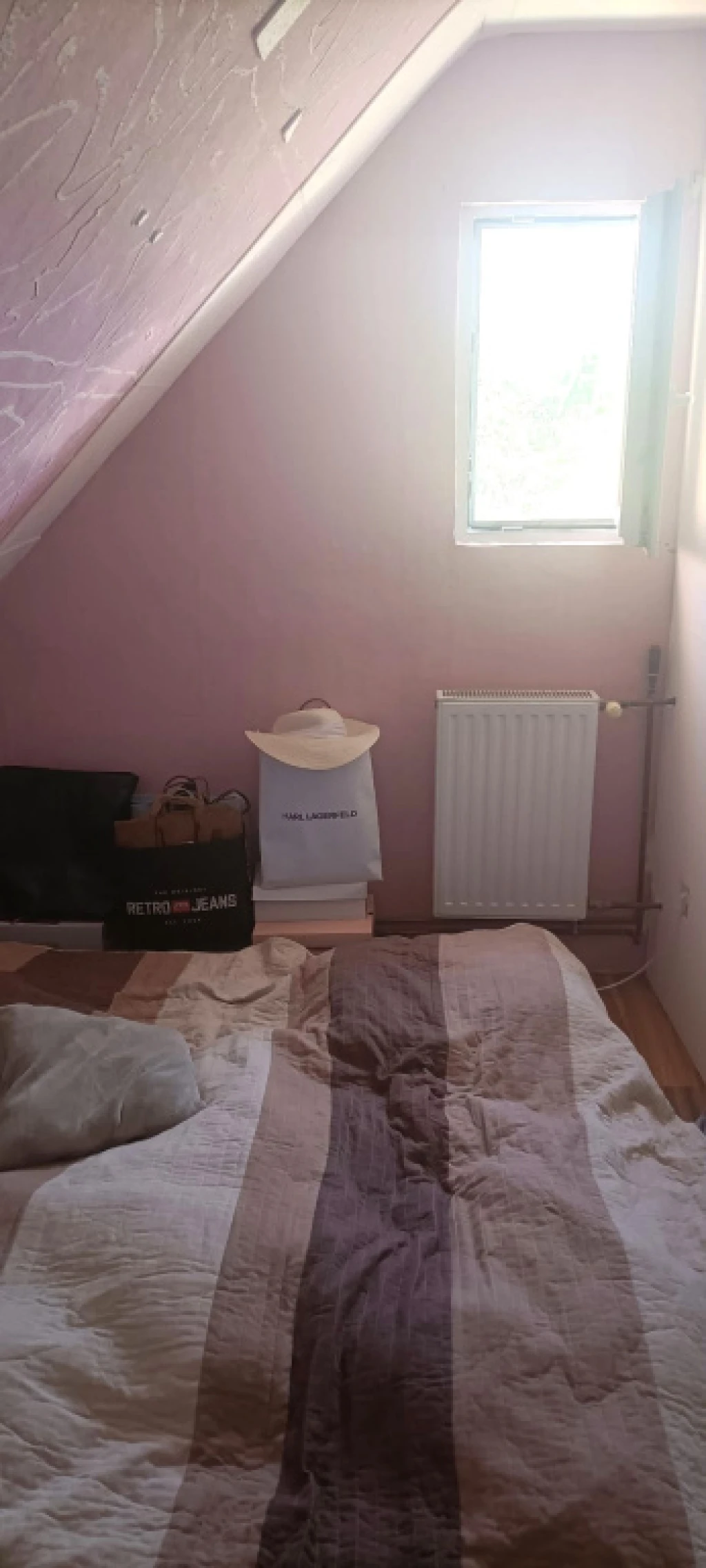 Pilisborosjenő, Iskola utca, 220 m²-es, 3 generációs, családi ház