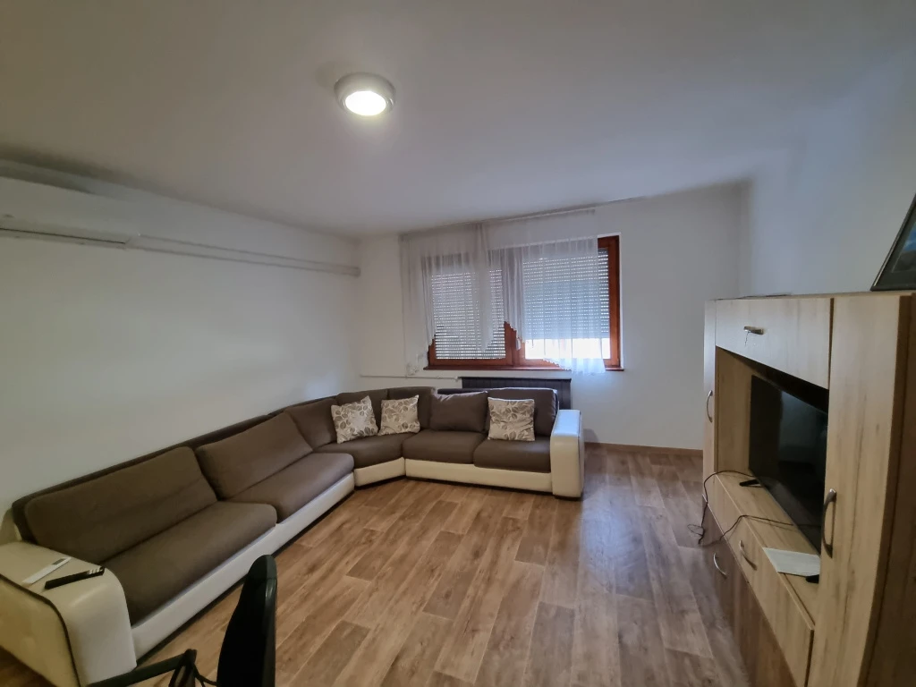 Nyíregyháza, Árpád utca, 89 m²-es, társasházi lakás, 2+2 szobás