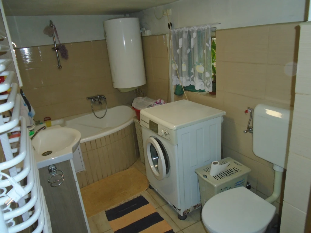 Tiszakécske, Bögiszőlő utca, 93 m²-es, családi ház, 5 szobás