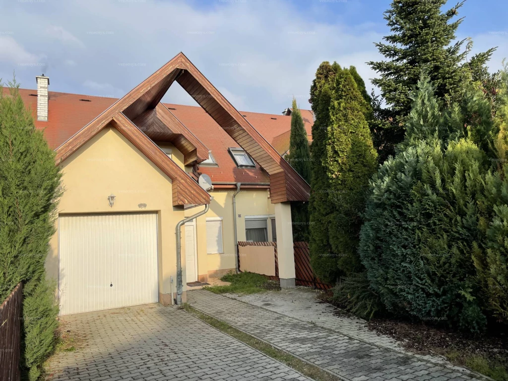 For sale terraced house, Törökbálint